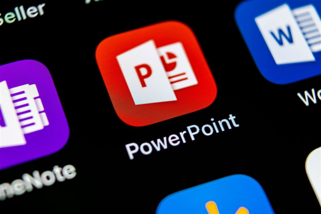 Bildschirm mit PowerPoint Logo