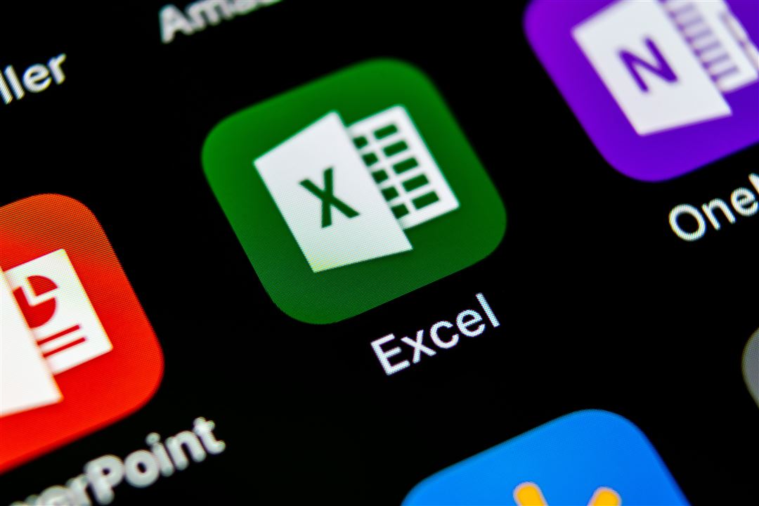 Excel Button auf einem dunklen Bildschirm.