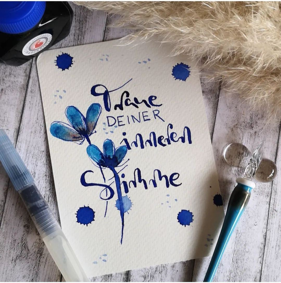 Gru&szlig;karte mit Sch&ouml;nschrift von Michaela Lewitz